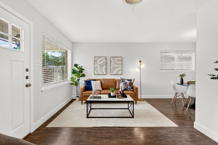 9-web-or-mls-7711-watson-st-b-(8-of-25).jpg