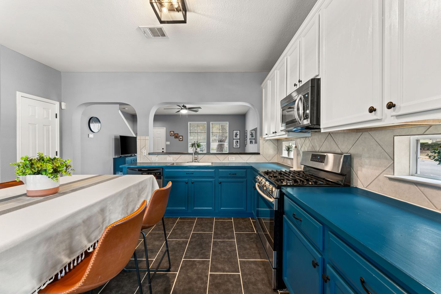 9-web-or-mls-8622-brock-cir-24.jpg