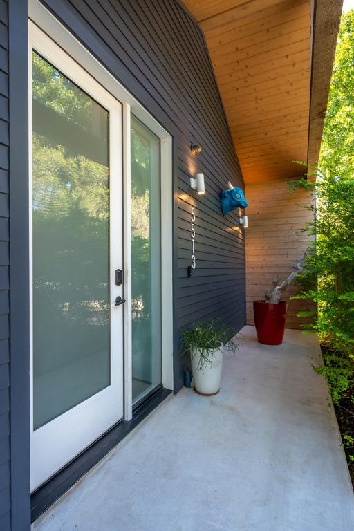5513 Duval St, photo 3