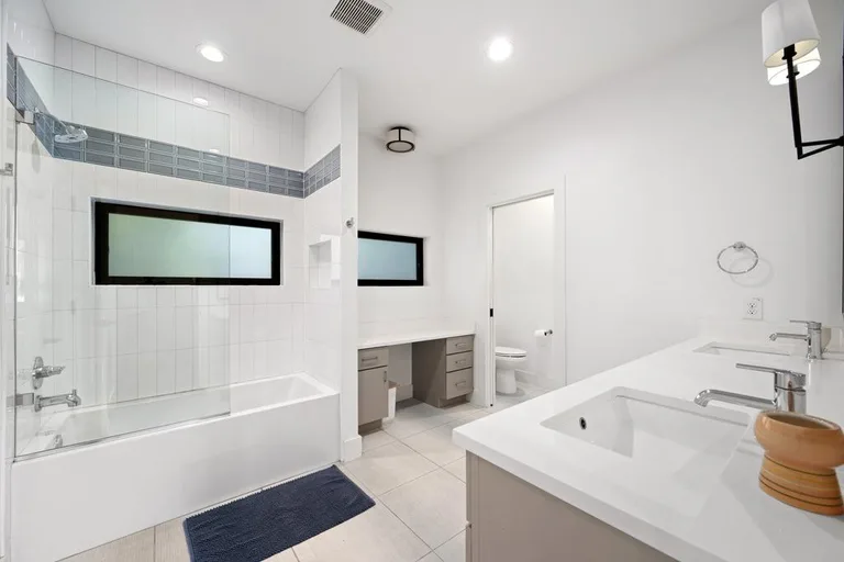 5513 Duval St, photo 23
