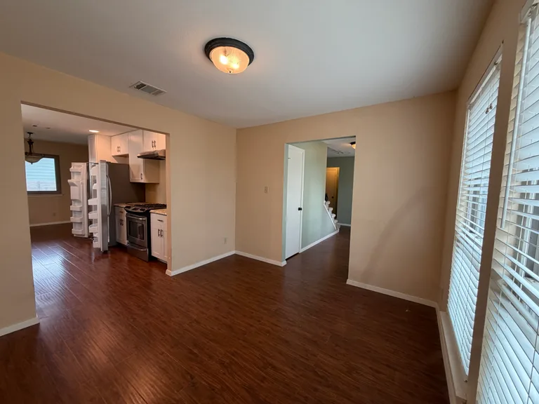 6812 Stage Coach Trail, photo 13