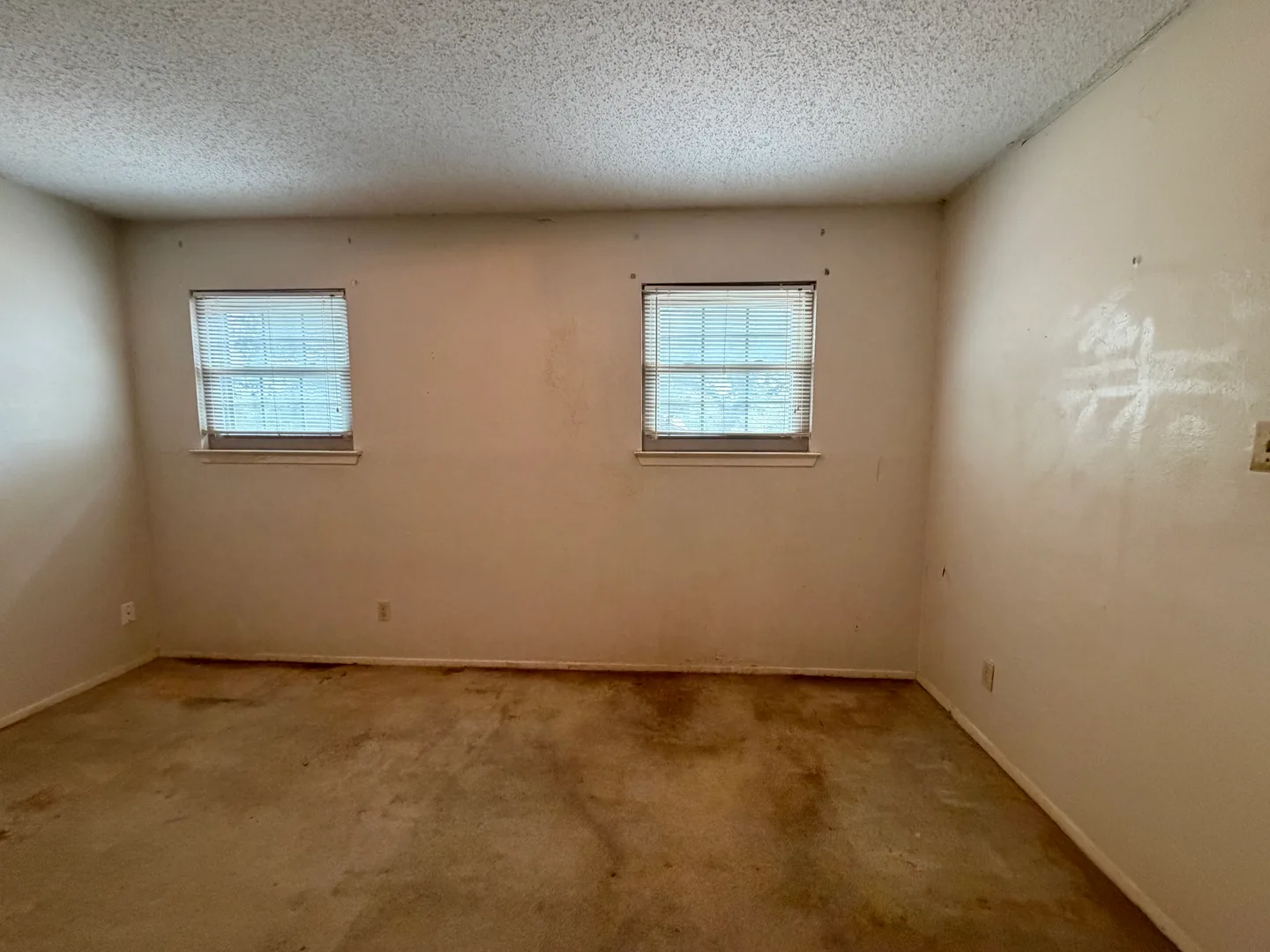 6812 Stage Coach Trail, photo 36