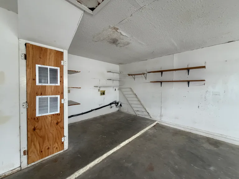 6812 Stage Coach Trail, photo 44