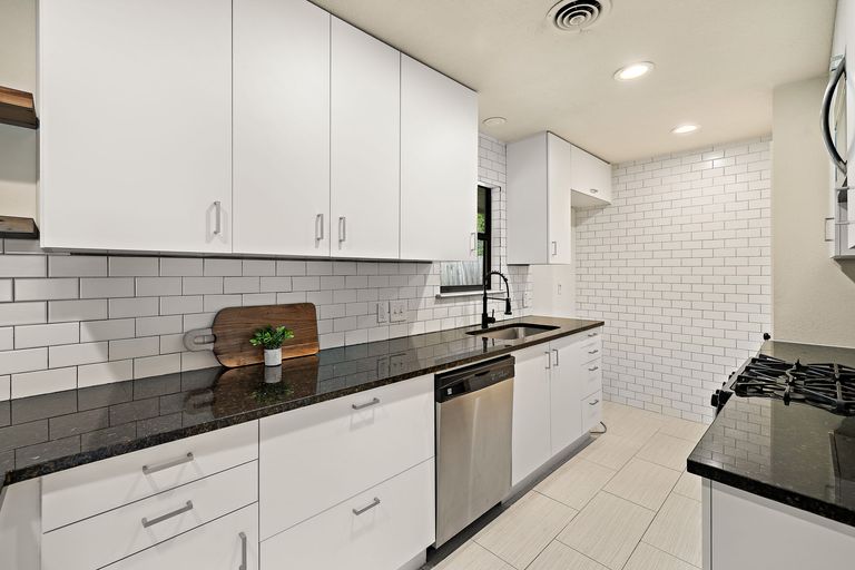 c8923b86-8.jpg