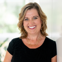Julie Stoakley