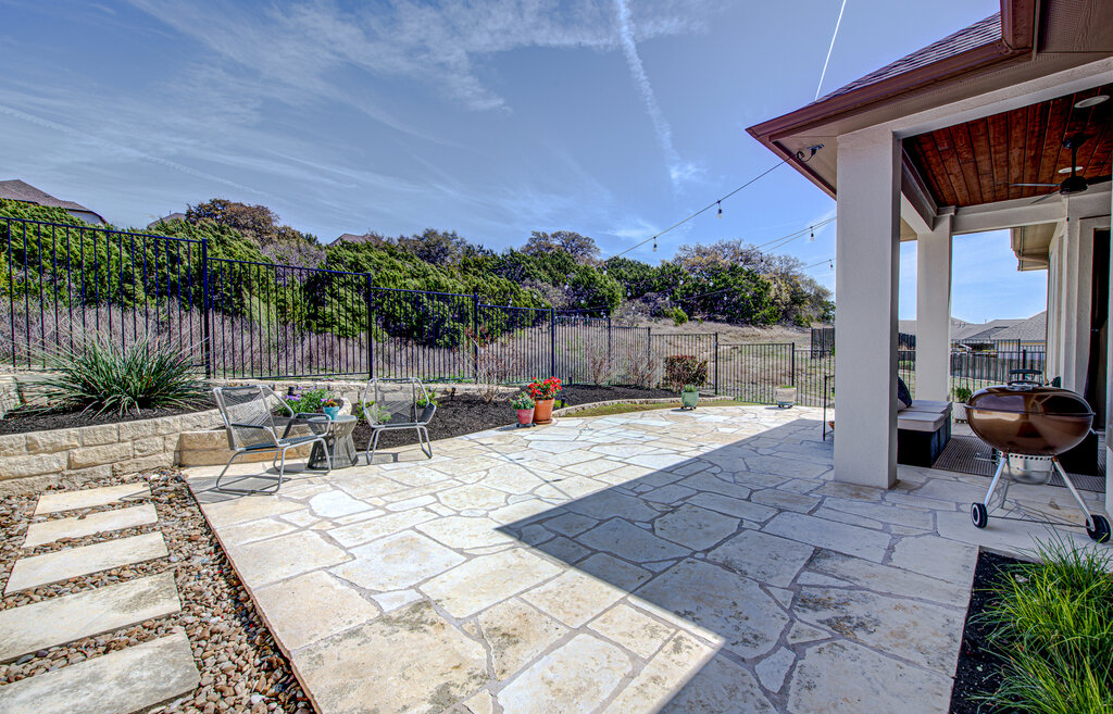 saturnia-philip-rogers-photograph_33.jpg