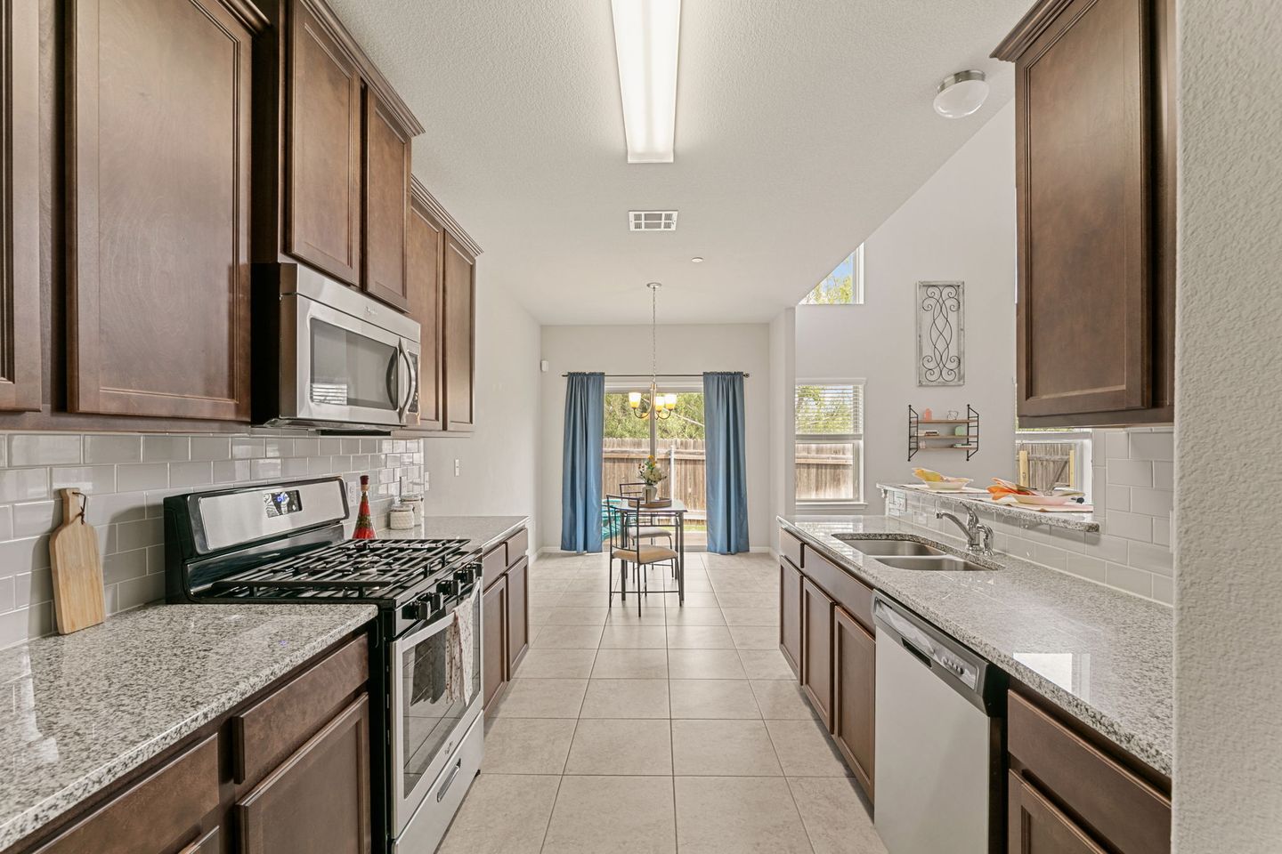 sqft-1210.jpg