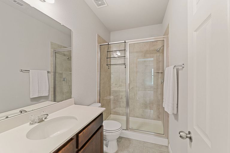 sqft-1260.jpg