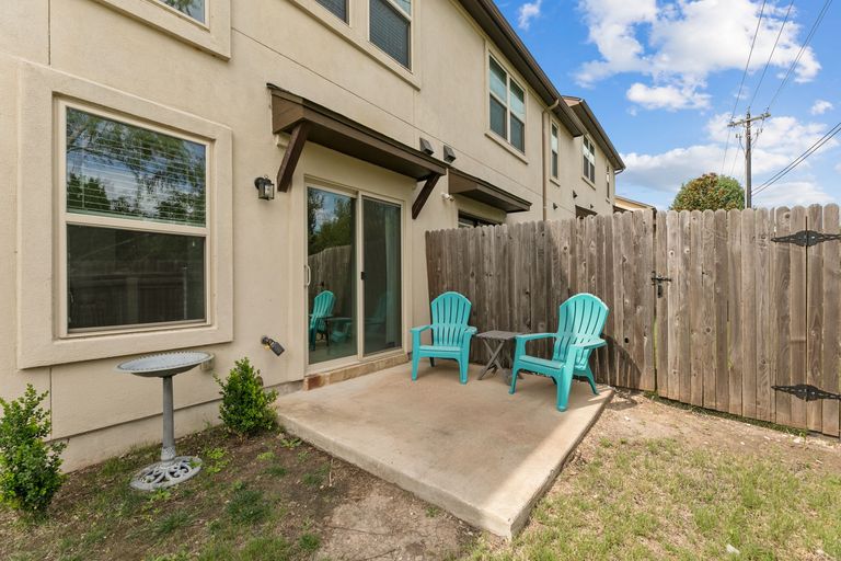 sqft-1290.jpg