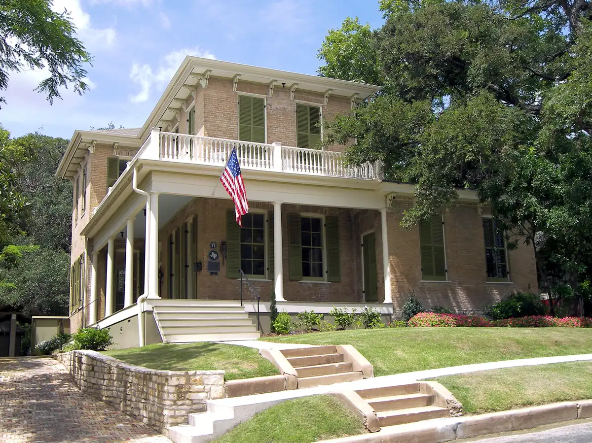 West Austin’s Elite Enclaves