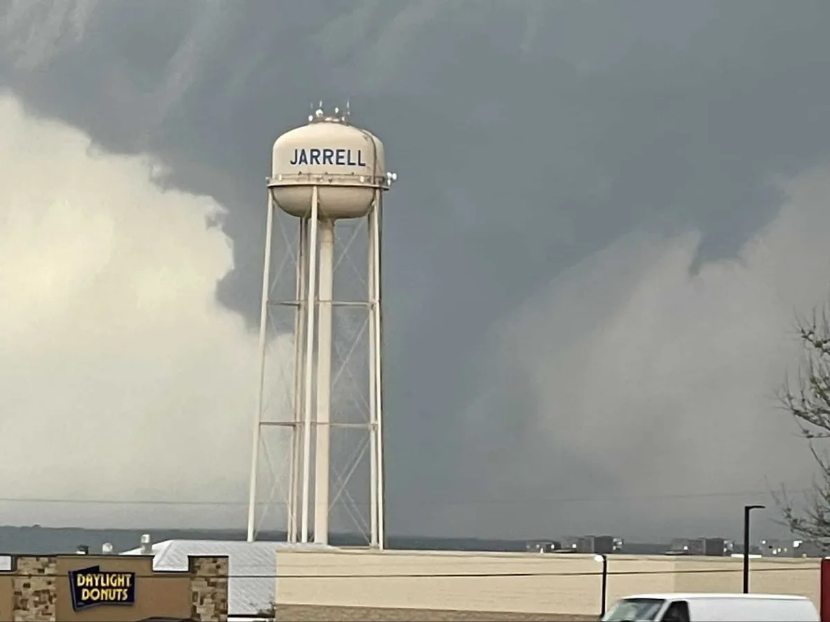 Jarrell: Quiet Charm with City Access