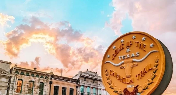 Moving to Georgetown, TX: 2023 Relocation Guide