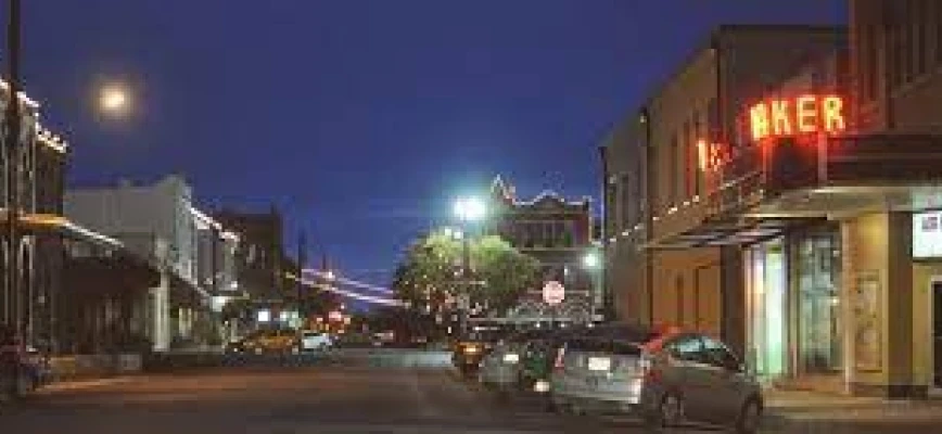 Moving to Lockhart, TX: Your Guide to the Perfect Place Between Austin and San Antonio