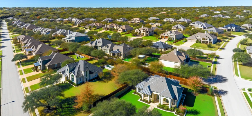 Discover Spacious Living: Top Picks for Austin Homes with Acreage for Sale
