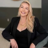 Linda Russell
