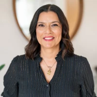 Dina Flores